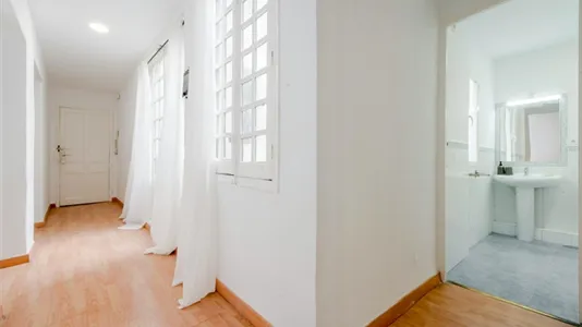 Rooms in Madrid Centro - photo 9