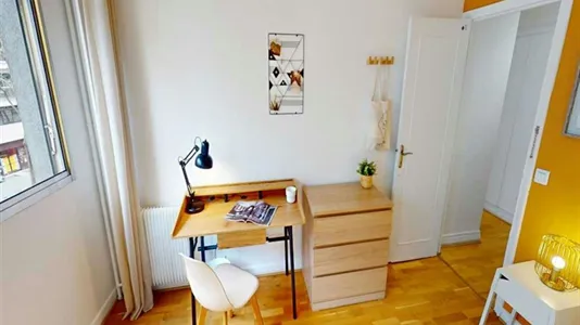 Rooms in Paris 17ème arrondissement - photo 4