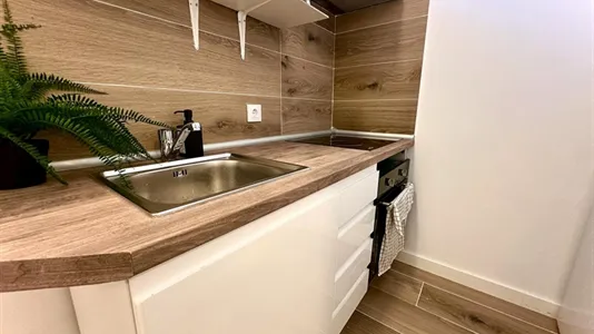 Rooms in Madrid Centro - photo 9