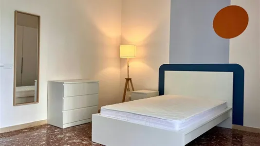 Rooms in Bologna - photo 2