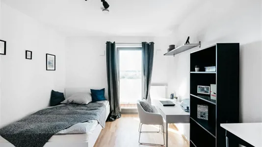 Apartments in Berlin Charlottenburg-Wilmersdorf - photo 1