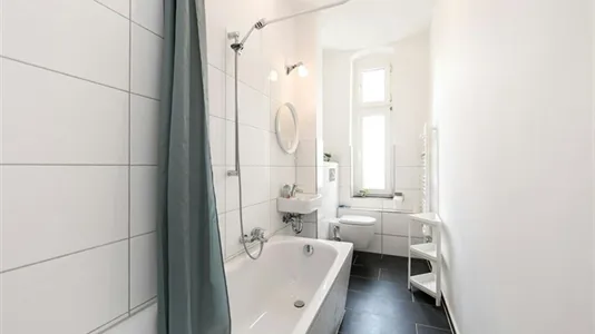 Rooms in Berlin Charlottenburg-Wilmersdorf - photo 8
