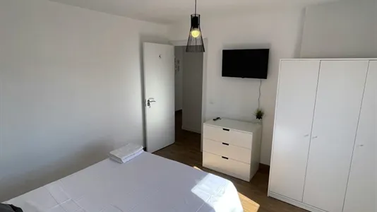 Rooms in Málaga - photo 4