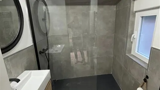 Apartments in León - photo 5