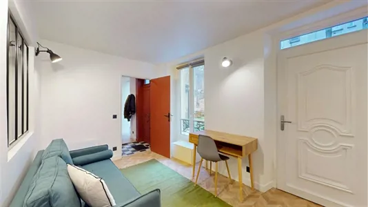 Apartments in Paris 16éme arrondissement (North) - photo 3