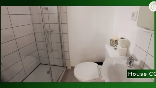 Houses in Location is not specified - photo 9