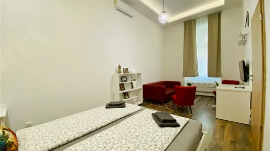 Apartments in Budapest Terézváros - photo 5