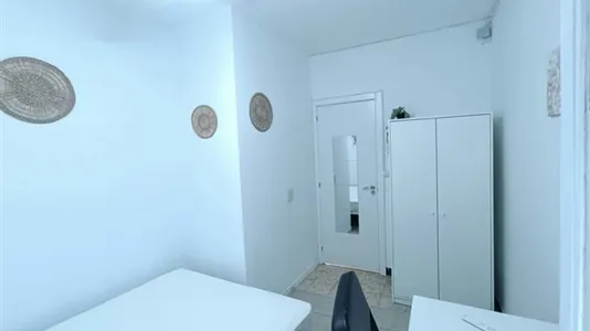 Rooms in Sevilla Casco Antiguo - photo 4