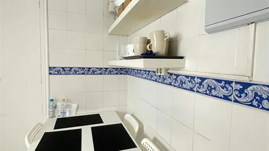Rooms in Madrid Retiro - photo 9