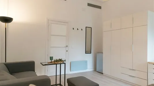 Rooms in Madrid Chamberí - photo 7