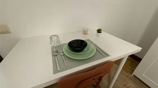 Rooms in Madrid Retiro - photo 5