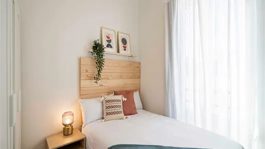 Rooms in Madrid Chamberí - photo 1