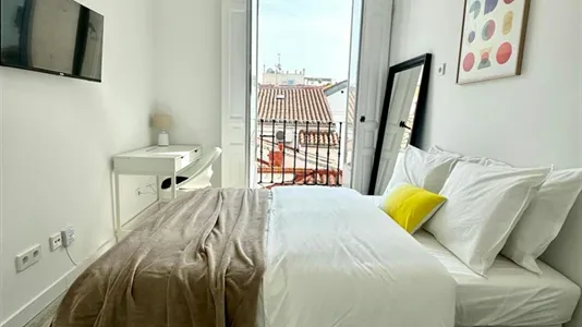 Rooms in Madrid Centro - photo 8