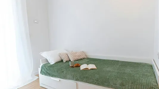 Apartments in Milano Zona 8 - Fiera, Gallaratese, Quarto Oggiaro - photo 9