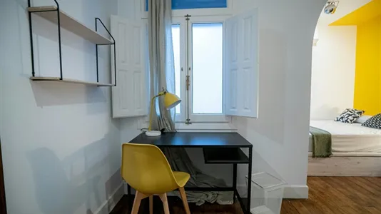 Rooms in Valencia Ciutat Vella - photo 5