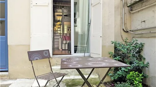 Apartments in Paris 18ème arrondissement - Montmartre - photo 8