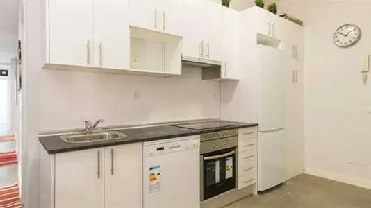 Rooms in Madrid Salamanca - photo 9