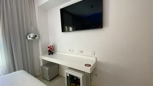 Rooms in Madrid Salamanca - photo 6