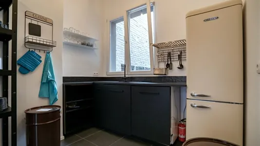 Rooms in Charleroi - photo 6