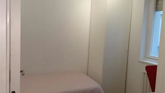 Rooms in Oviedo - photo 2