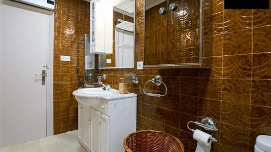 Rooms in Bilbao - photo 9