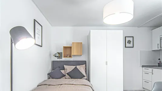 Apartments in Dusseldorf - photo 6