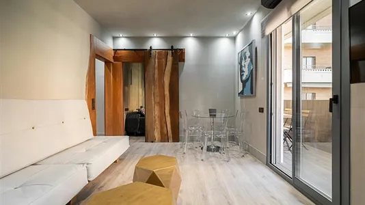 Apartments in Barcelona Eixample - photo 3