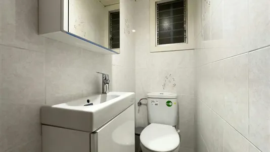 Rooms in Barcelona Sant Martí - photo 10