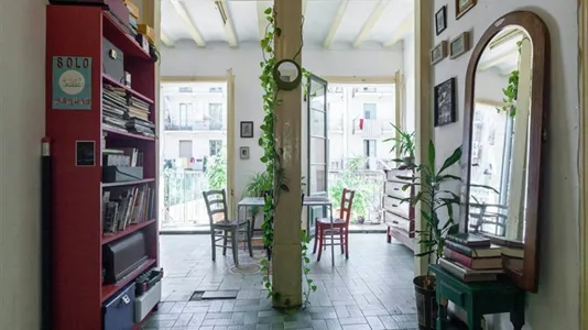 Rooms in Barcelona Ciutat Vella - photo 7