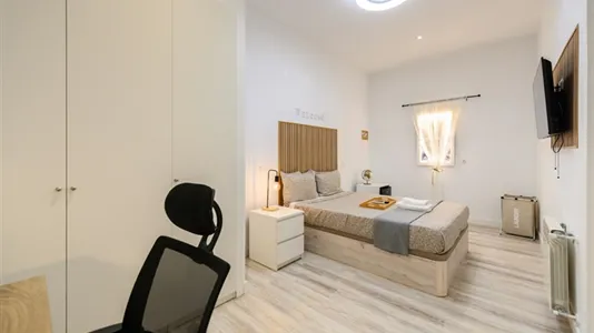 Rooms in Madrid Chamberí - photo 1