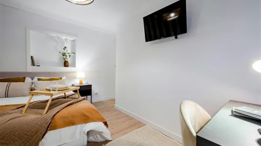 Rooms in Madrid Chamberí - photo 3