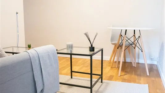 Rooms in Barcelona Eixample - photo 9