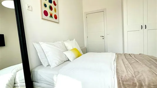 Rooms in Madrid Centro - photo 5