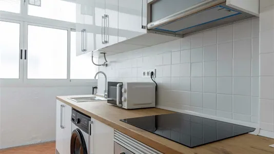 Rooms in el Camí de Vera - photo 10