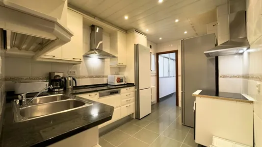 Rooms in Barcelona Eixample - photo 6