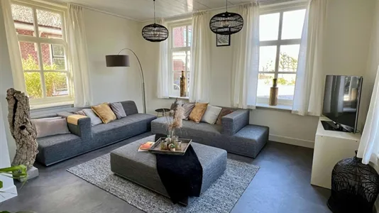 Houses in Alphen aan den Rijn - photo 3