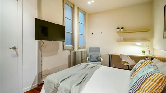Rooms in Barcelona Gràcia - photo 4