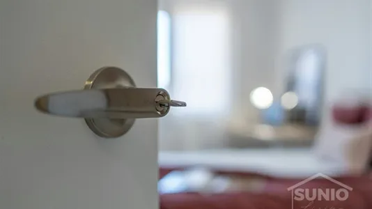 Rooms in Reus - photo 10