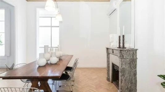 Apartments in Barcelona Eixample - photo 4