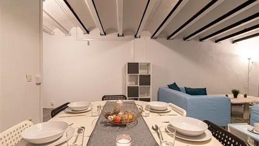 Rooms in Barcelona Ciutat Vella - photo 6