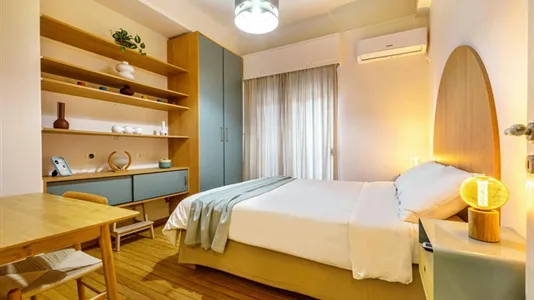 Houses in Athens Exarchia - photo 4