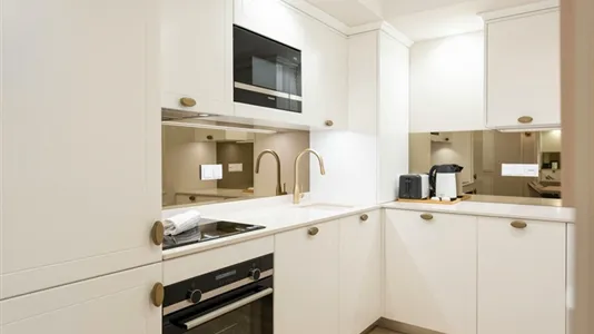 Apartments in Location is not specified - photo 9