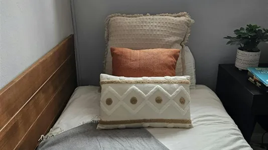 Rooms in Barcelona Eixample - photo 3