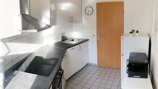 Rooms in Vienna Favoriten - photo 9