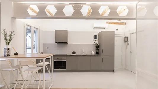 Apartments in Barcelona Ciutat Vella - photo 6