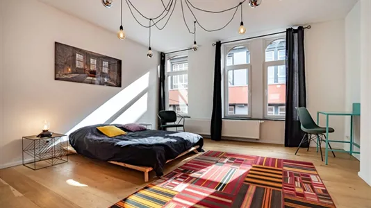 Rooms in Charleroi - photo 1