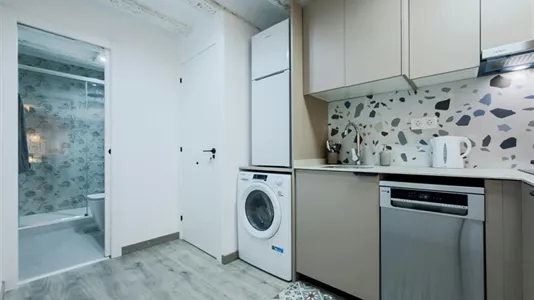 Apartments in Barcelona Ciutat Vella - photo 3