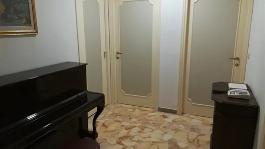 Rooms in Florence - photo 10