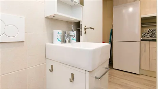 Rooms in Granada - photo 9