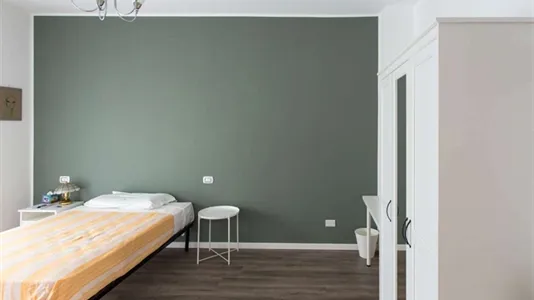 Rooms in Milano Zona 6 - Barona, Lorenteggio - photo 4